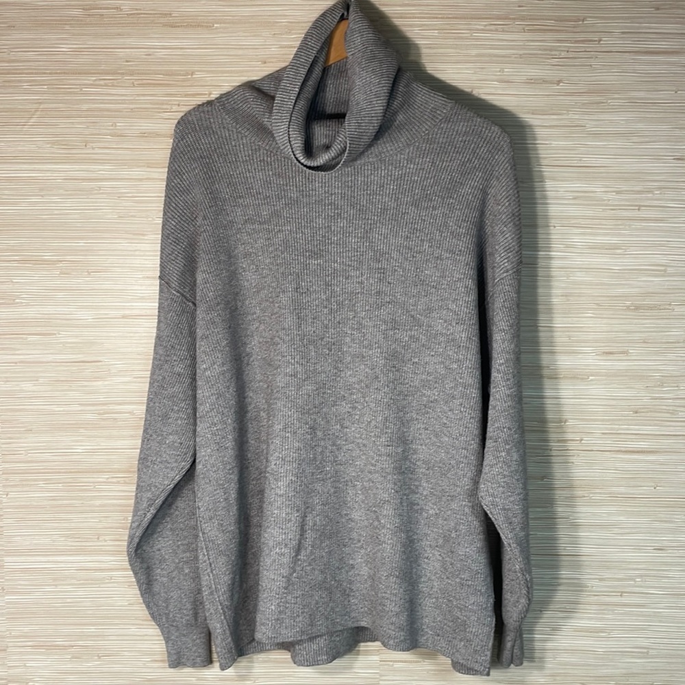 Free people sweater